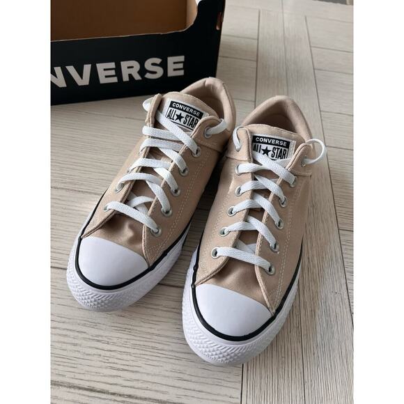 NWB Converse. Women’s sz 10; men’s sz 8.Chuck Taylor all star low, nutty granola - Picture 5 of 7